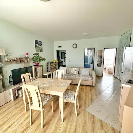 Sunny 1 アパート *